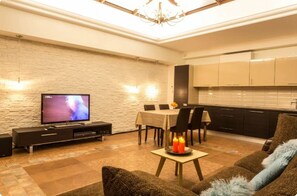 TV, videogames, DVD player, aparelho de som