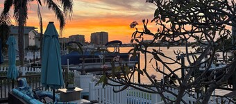 Island estates updated 2 bed 2 bath water views a short walk to Clearwater Beach