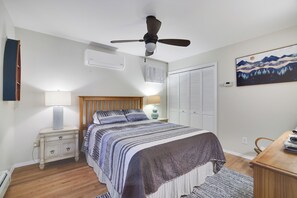 3 bedrooms, desk, iron/ironing board, free WiFi - Home in Hideout! Monthly+ Rental. Fully Furnished and Close to Amenities (lake ariel)