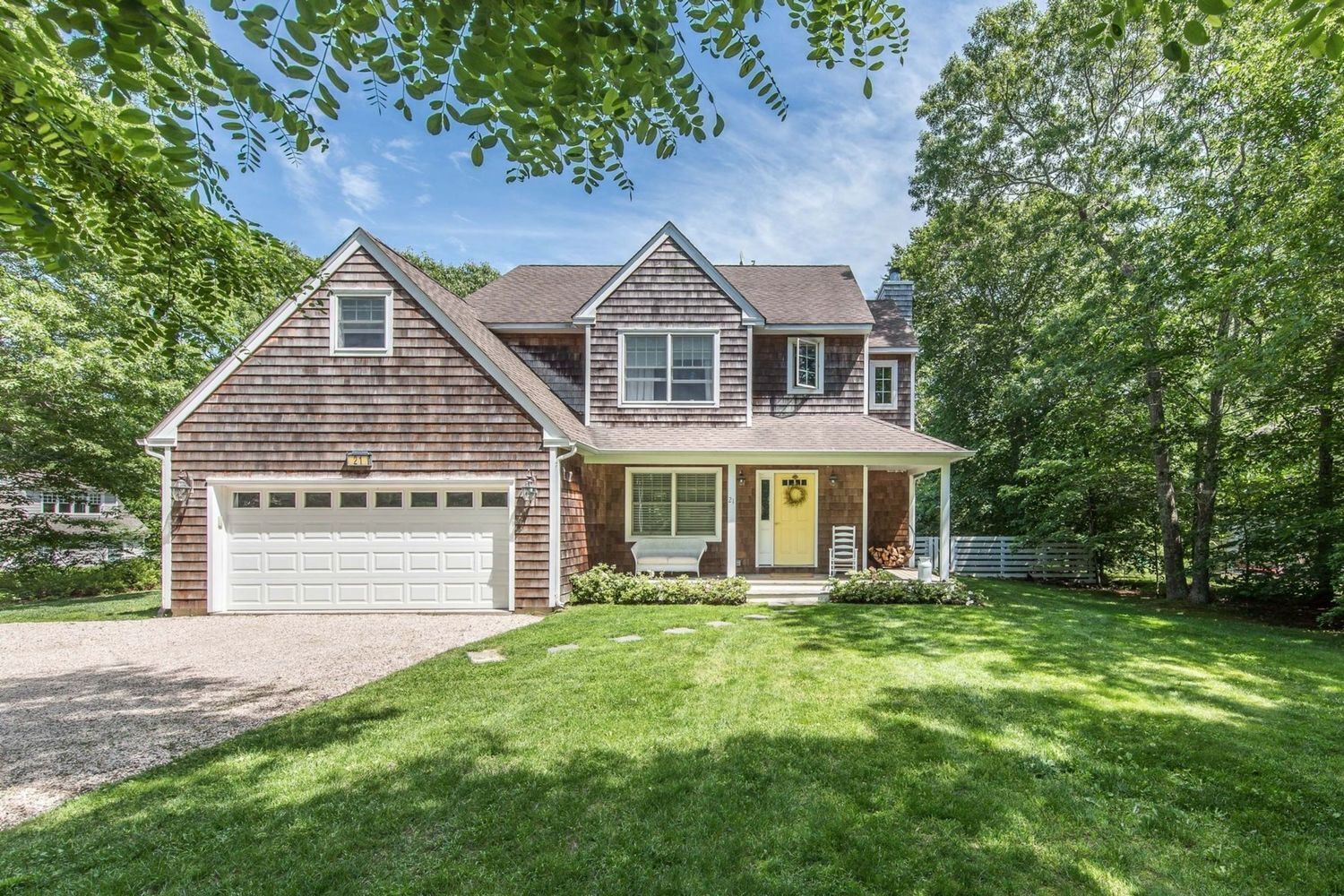 Lovely Hamptons Home with Pool