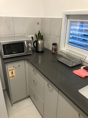 Comfort Apartment | Private kitchen | Full-size fridge, microwave, oven, stovetop - Quiet & Homey near Beach (Bat Yam)