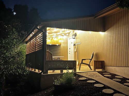 Excellent Home, In Town, Come & Play in Lava!