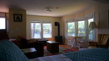 Fer et planche à repasser, Wi-Fi gratuit, draps fournis