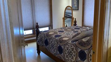 1 bedroom, free WiFi, bed sheets