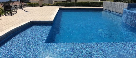 Udendørs pool