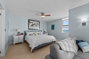 1 bedroom, iron/ironing board, free WiFi, bed sheets - Fully Renovated Beachfront Condo overlooking a Beach Sanctuary (Fort Myers Beach)