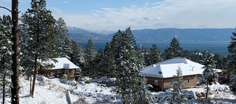 New Montana Modern Cottage overlooking Flathead Lake