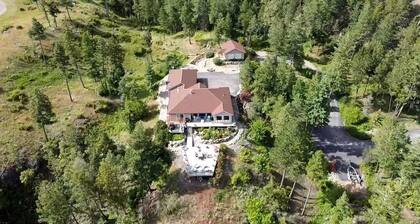 Nueva cabaña moderna de Montana con vistas al lago Flathead