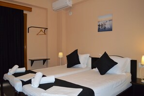 Basic Twin Room | Frette Italian sheets, premium bedding, down comforters - Jericho rooms (Sarandë)