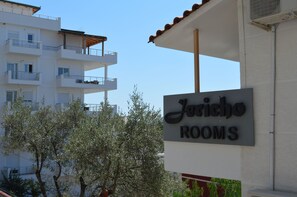 Front of property - Jericho rooms (Sarandë)