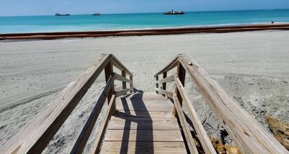 BEAUTIFUL BEACH ACCESS! DOG FRIENDLY!