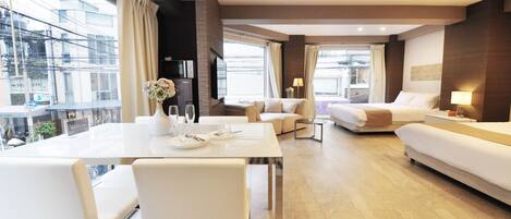 Deluxe Room for 4 Guests, Non Smoking, Stairs Only | Egyptian cotton sheets, premium bedding, pillowtop beds