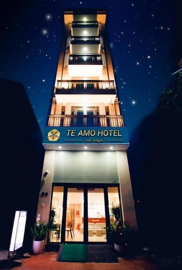 Front of property - evening/night