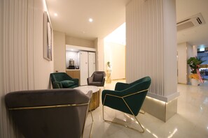 Sala de estar en el lobby