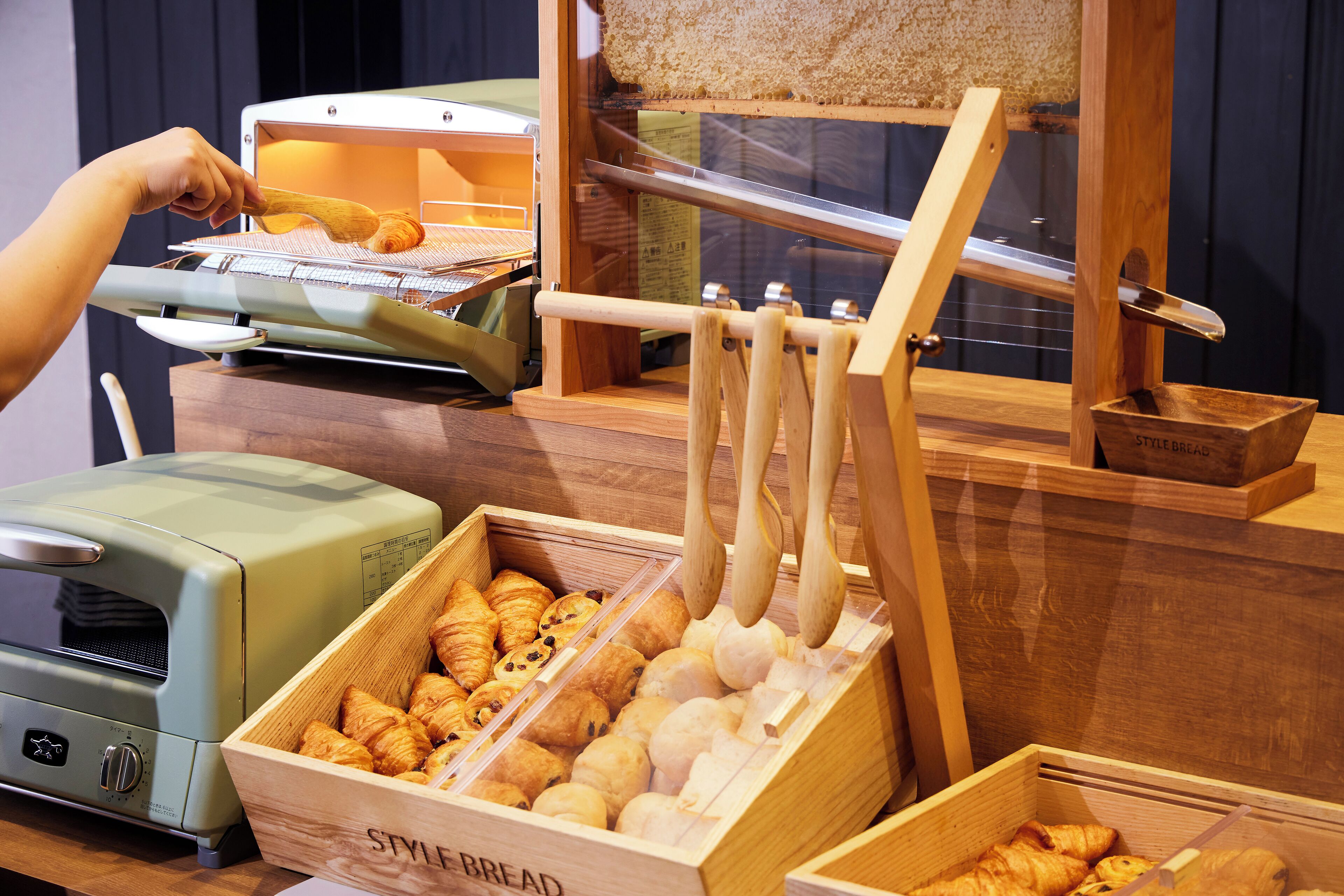 Daily buffet breakfast for a fee