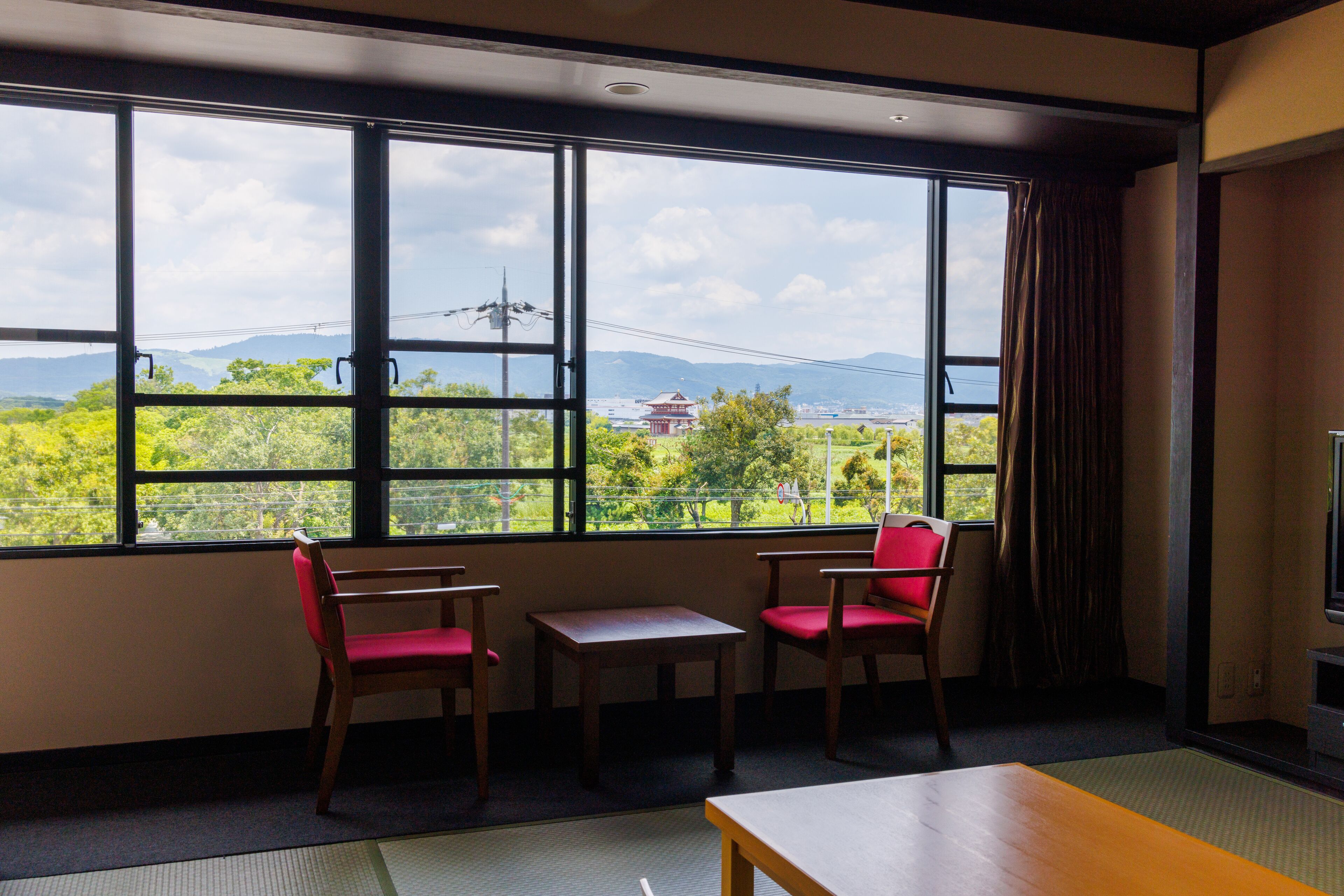 In-room safe, blackout curtains, free WiFi