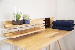 บ้านพัก, 5 ห้องนอน | บริเวณนั่งเล่น | ทีวีจอแบน