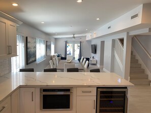 Dining - New Construction home. 50' Dock w/ Pool & Hot Tub. Just S. of Tavernier Creek (Tavernier)