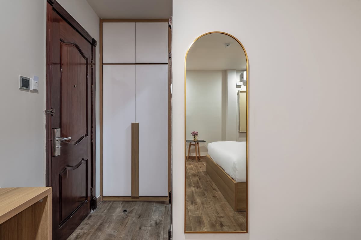 1 bedroom, desk, laptop workspace, iron/ironing board