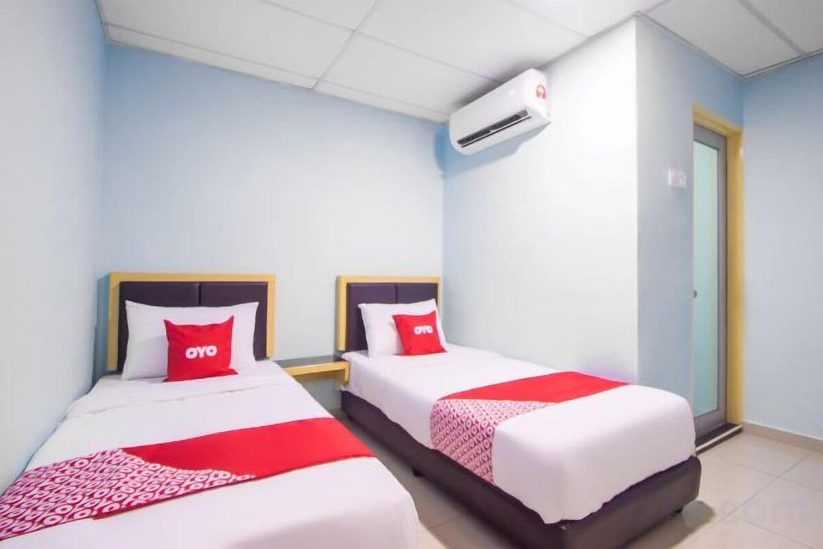 Free WiFi, bed sheets