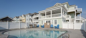 5570 - Atlantis, Semi Oceanfront, Pet Friendly, Private Pool!