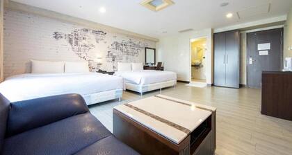 Newhotel