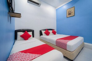 Superior Suite | Free WiFi, bed sheets - Hotel O My Budget Home (George Town)