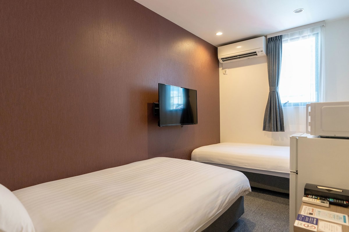 standard twin room, non smoking (check-in is not available after 11:00) | in-room safe, free wifi, bed sheets