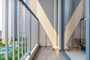 Balcony - Halo Masteri Thao Dien Apartments (Ho Chi Minh City)