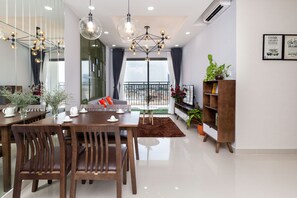 Standard Apartment | In-room dining - Halo Sun Avenue Apartments (Ho Chi Minh City)