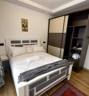 Suite Executive, 2 camere da letto, bagno in camera, vista città | Wi-Fi gratuito, lenzuola