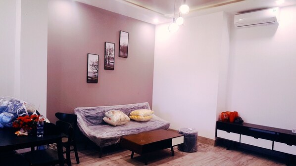 32-Zoll-Smart-TV mit Kabelempfang, Fernseher