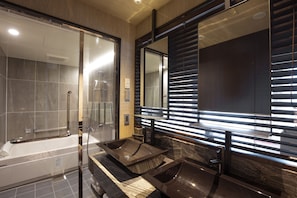 Executive Twin Room | Bathroom | Separate bathtub and shower, free toiletries, hair dryer, slippers - First Hotel Kanazawa (Kanazawa)