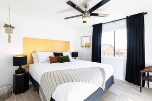 2 bedrooms, iron/ironing board, WiFi, bed sheets - B5- Desert Gem, Spacious, Welcoming, 2BR (Desert Hot Springs)