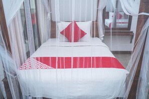 Deluxe Triple Room | Minibar, free WiFi - French Garden Kandy (Kandy)