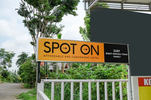 SPOT ON 2387 Bukit Cemara Tidar Family