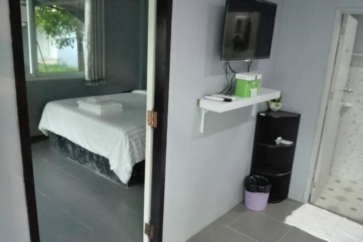 1 chambre, bureau, Wi-Fi gratuit, draps fournis