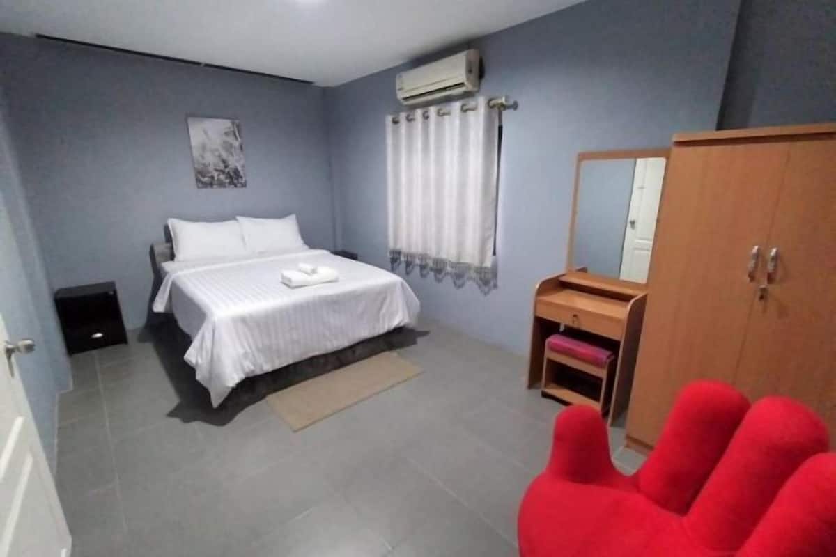 1 chambre, bureau, Wi-Fi gratuit, draps fournis