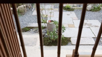 Private Vacation Home | Garden view