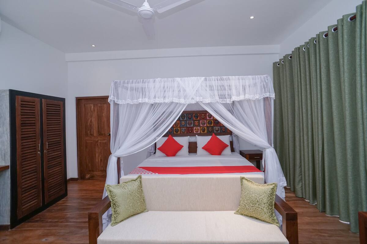 Deluxe Double Room | Bed sheets