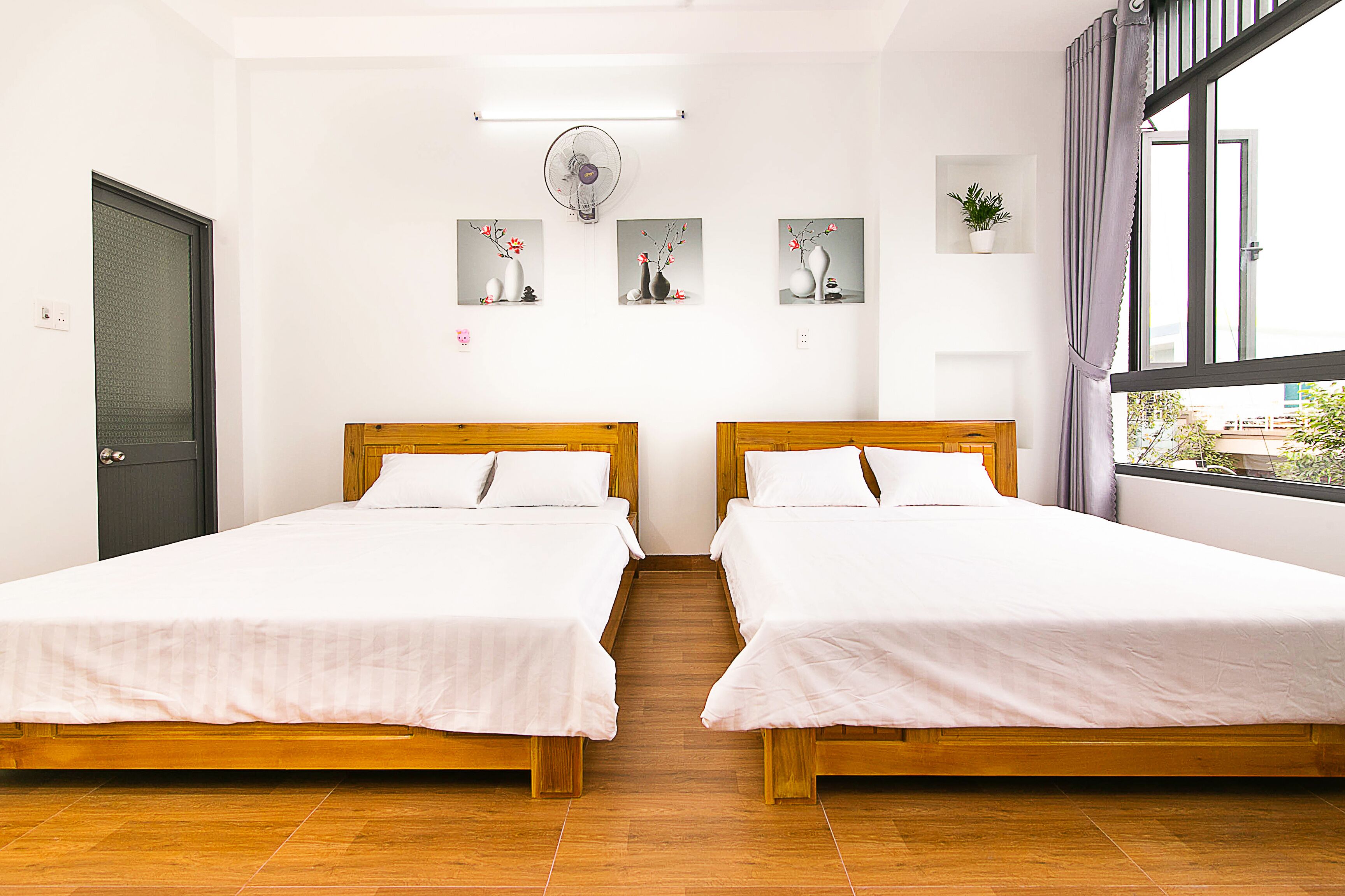 superior quadruple room | free wifi, bed sheets