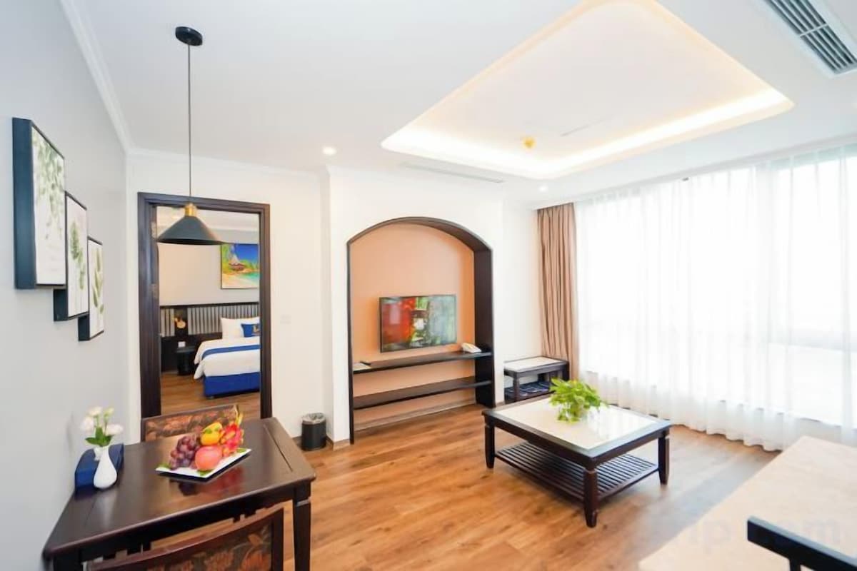 Premium bedding, memory foam beds, minibar, in-room safe