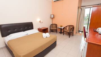 Individually furnished, desk, laptop workspace, blackout curtains