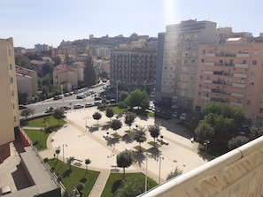 Standard Triple Room, Shared Bathroom (Rosy) | City view - B&B Pascal (Cagliari)