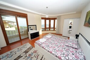Villa | 3 bedrooms, desk, free WiFi, bed sheets - Bektas Villas (Alanya)