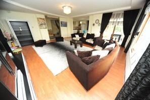 Villa | Living area | LCD TV - Bektas Villas (Alanya)