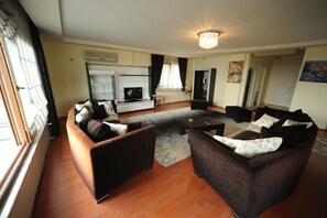 Villa | Living area | LCD TV - Bektas Villas (Alanya)