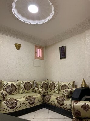 Lobby sitting area - Dar Bennis 2 (Rabat)