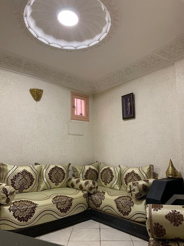 Lobby sitting area - Dar Bennis 2 (Rabat)
