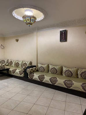 Lobby sitting area - Dar Bennis 2 (Rabat)